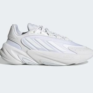 Boys 1.5Y Adidas “Ozelia”